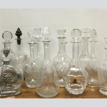 Bottiglie varie in vetro per liquore